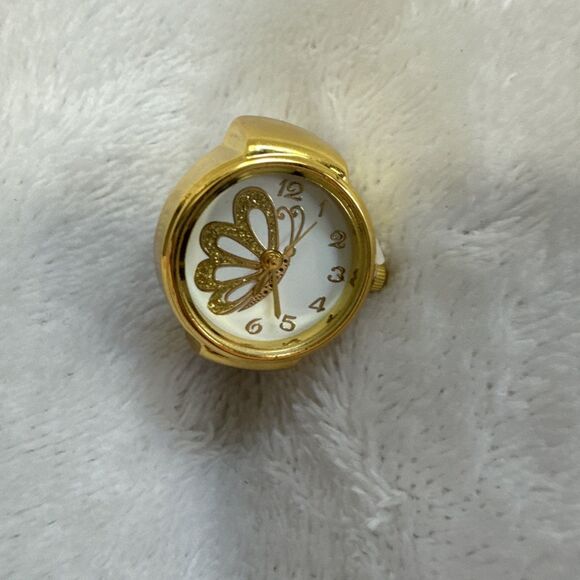 Ring Watch: Butterfly Shape, Gold Round Quartz Vintage Ring Watch - Unisex - Picture 8 of 8